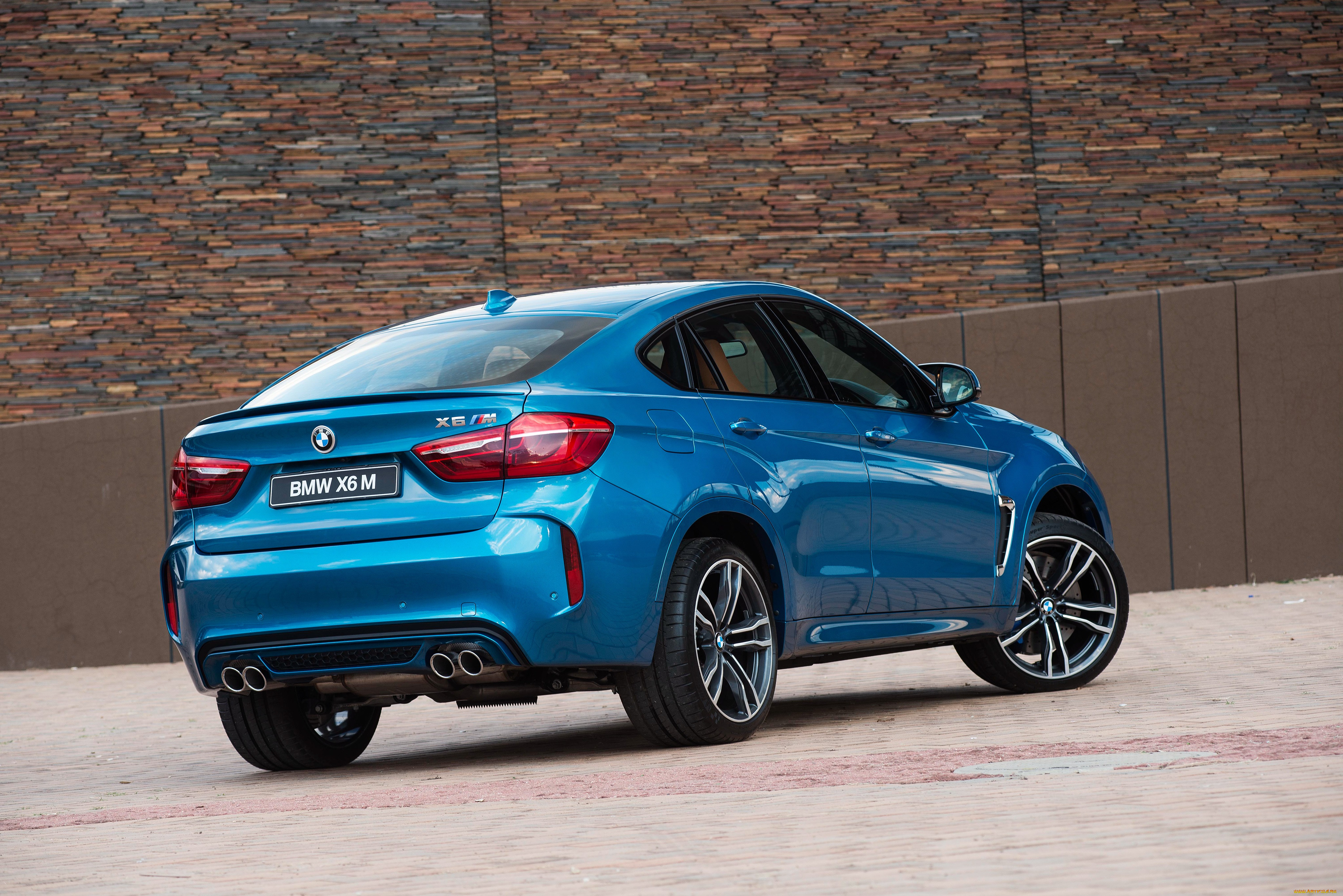 Синий x6. BMW x6m 2015. BMW x6m Blue. BMW x6 m16. BMW x6m синяя.